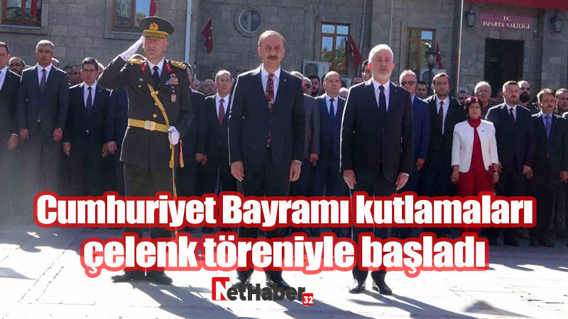 Cumhuriyet Bayramı kutlamaları çelenk töreniyle başladı