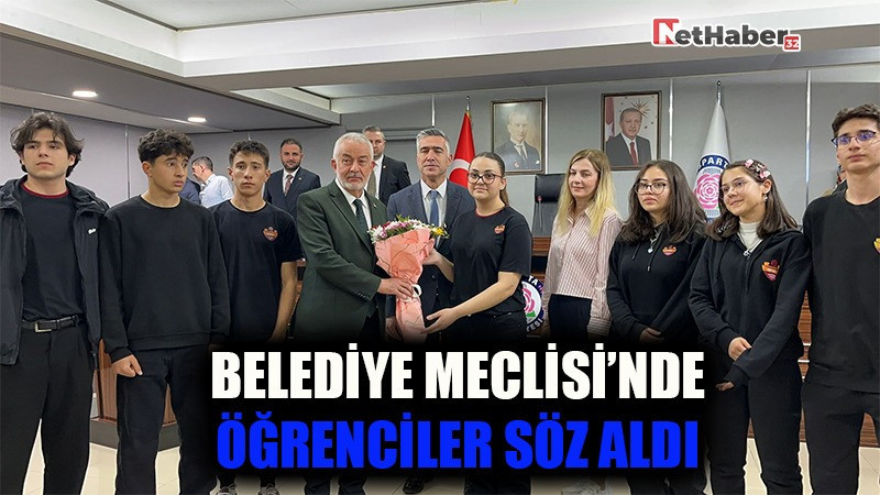 BELEDİYE MECLİSİ’NDE ÖĞRENCİLER SÖZ ALDI
